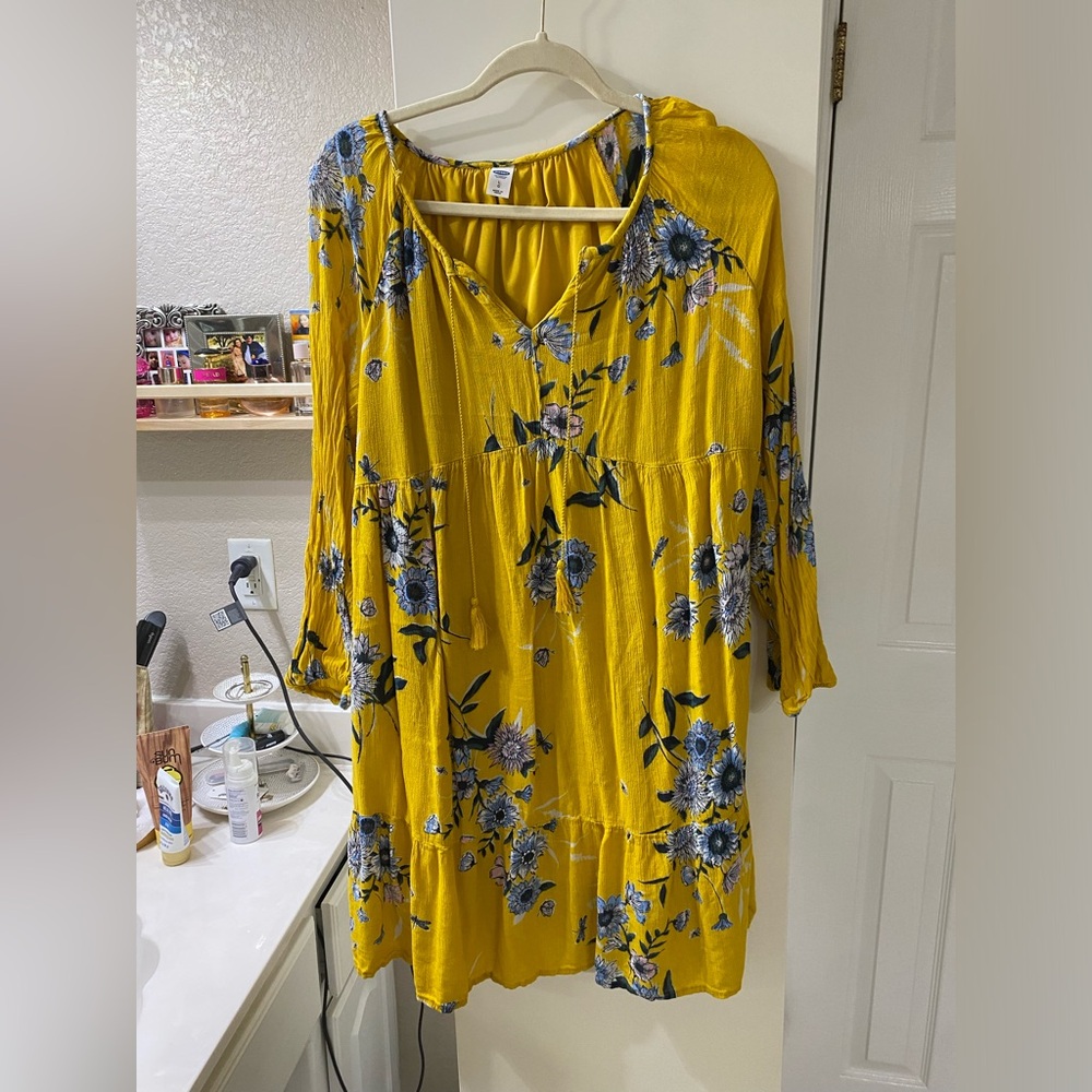 Yellow dress